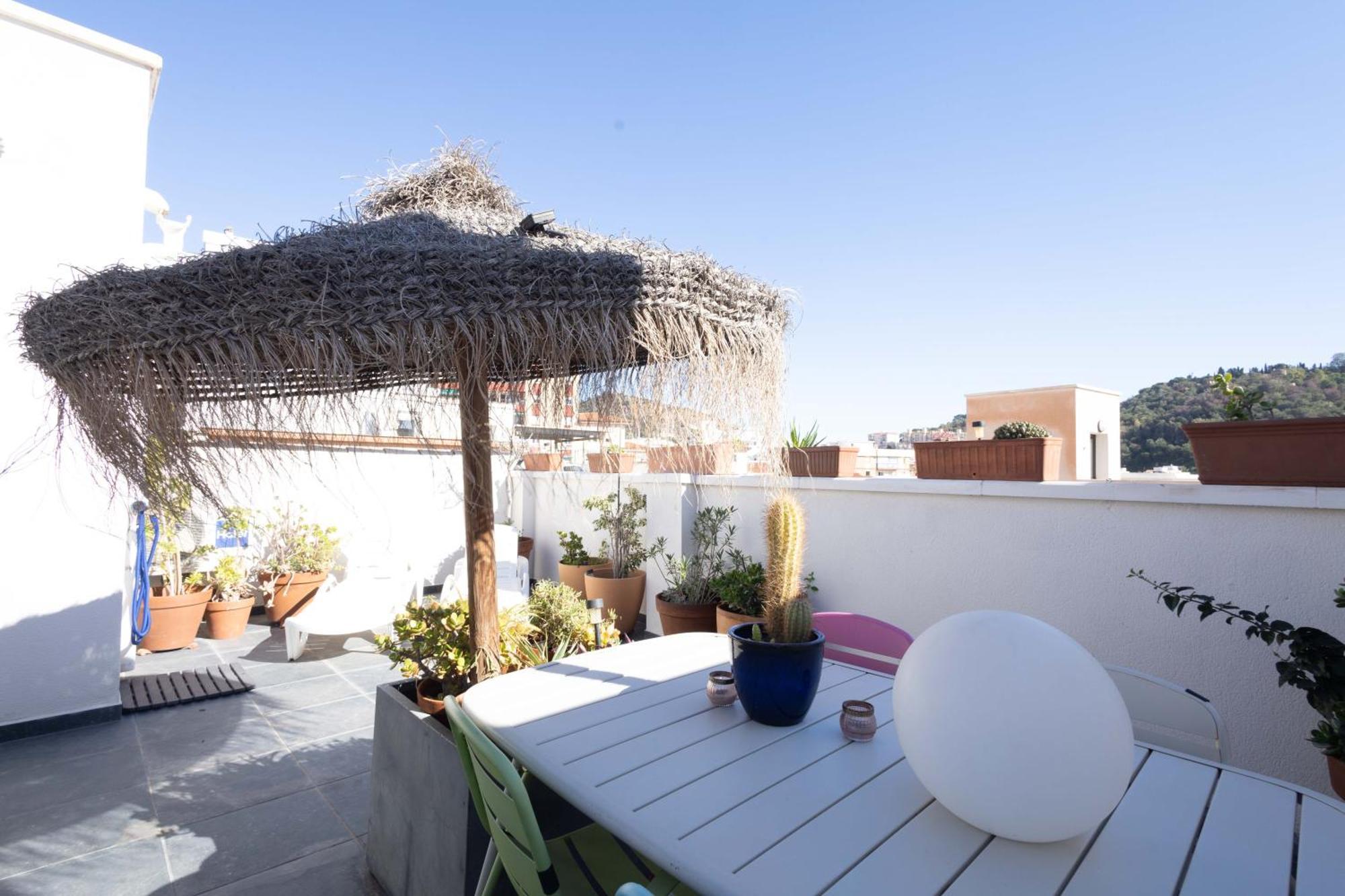 Historic Centre + Rooftop + Parking Malaga Zewnętrze zdjęcie